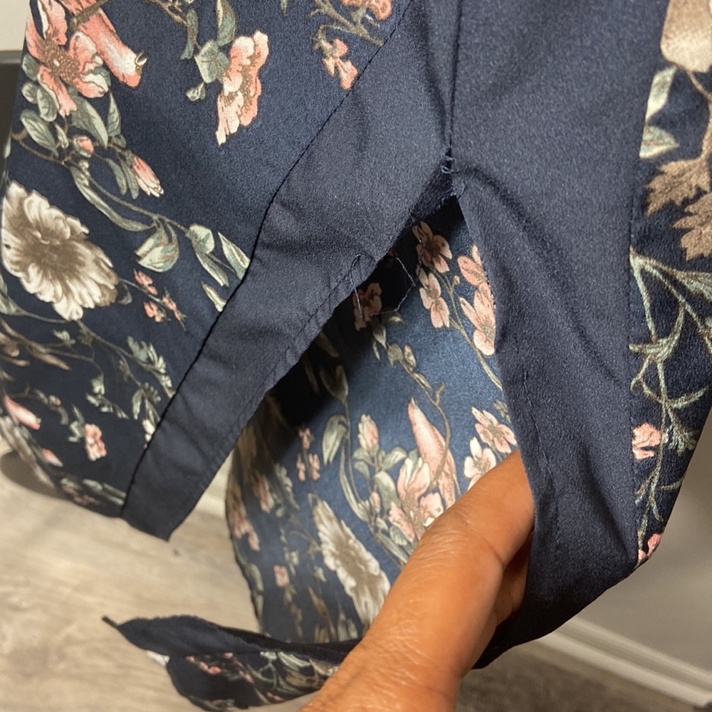 Jason’s Lounge Robe - Picture 4 of 8